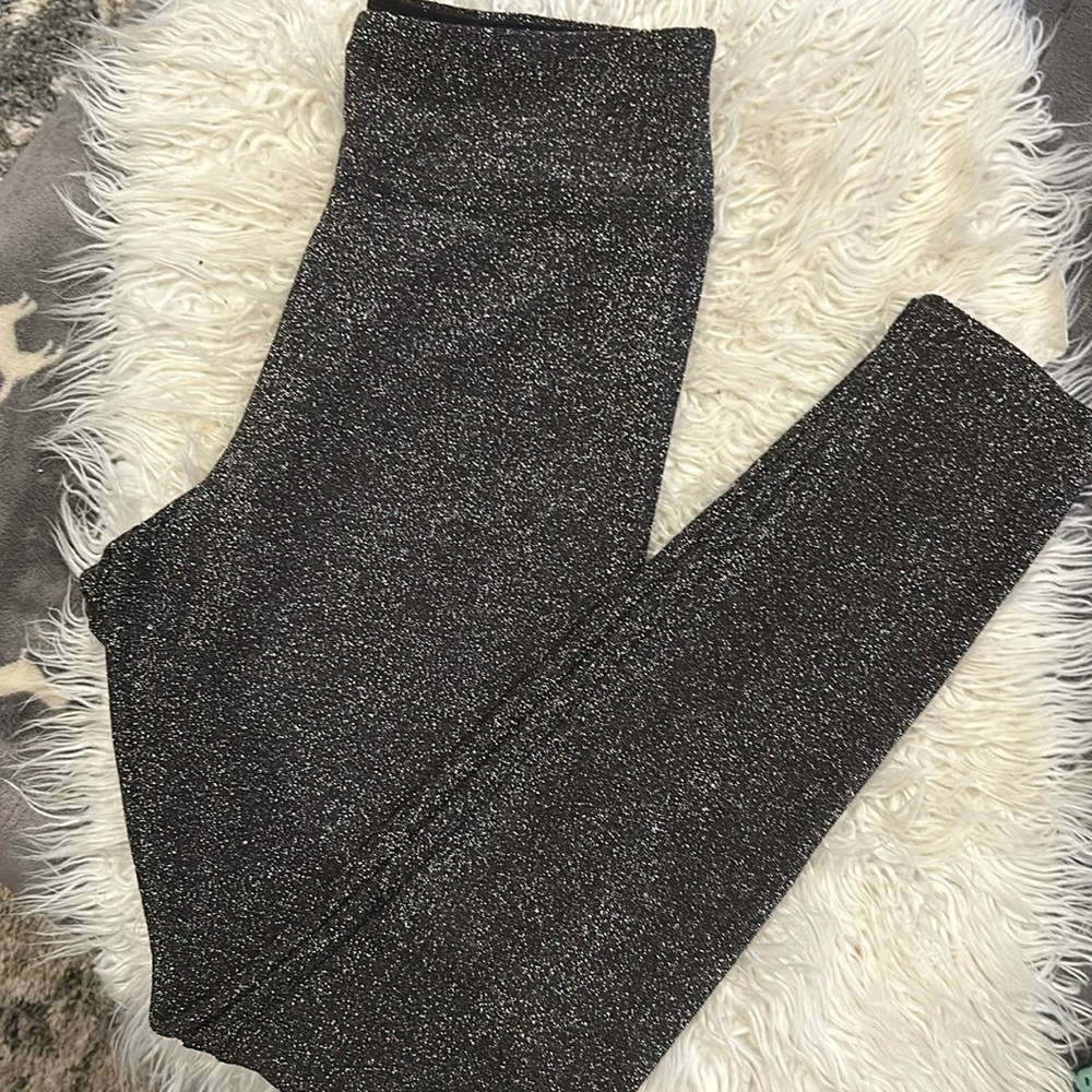 Shimmer leggings.